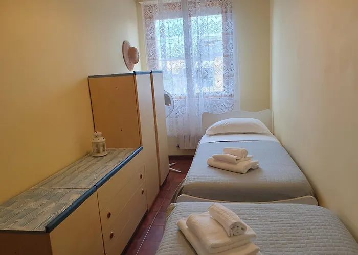 Апартаменты Temporary Silvi 3